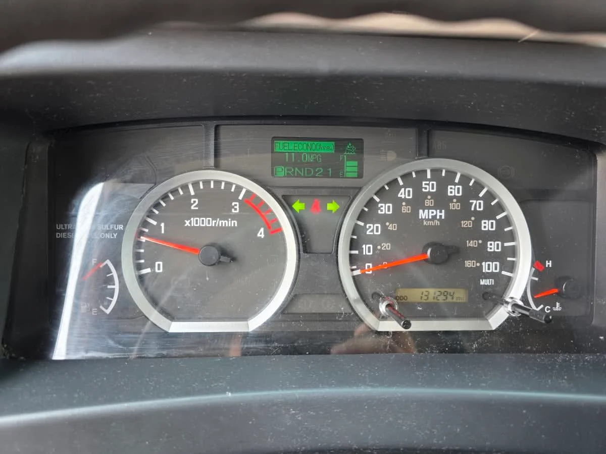 2019 Isuzu NPR - image 11