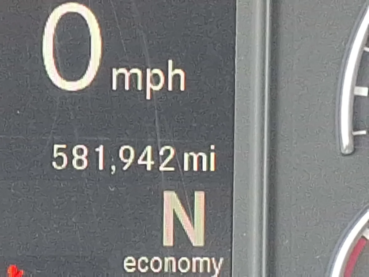 2022 Freightliner Cascadia - image 9