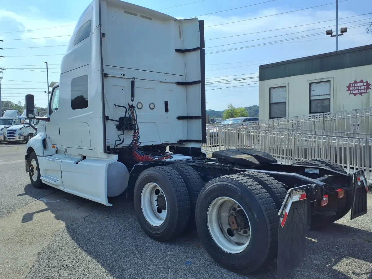 2019 International LT in Knoxville, TN — photo 6
