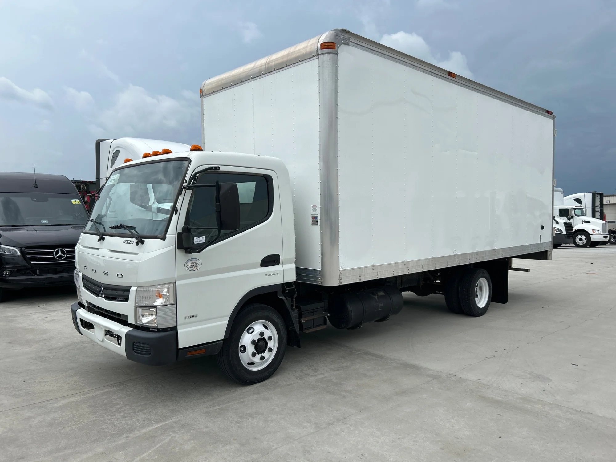2017 Mitsubishi Fuso