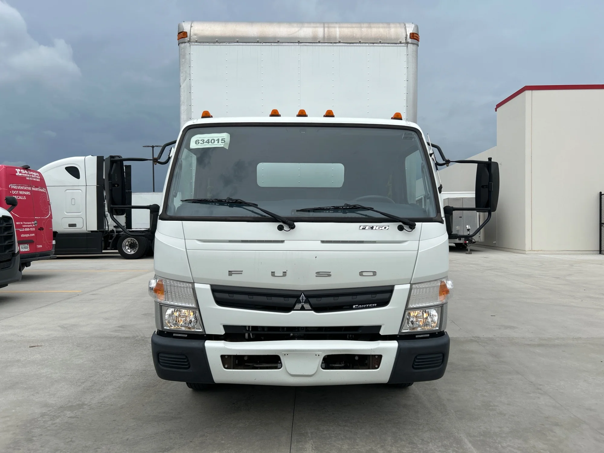 2017 Mitsubishi Fuso in Lafayette, IN — photo 2
