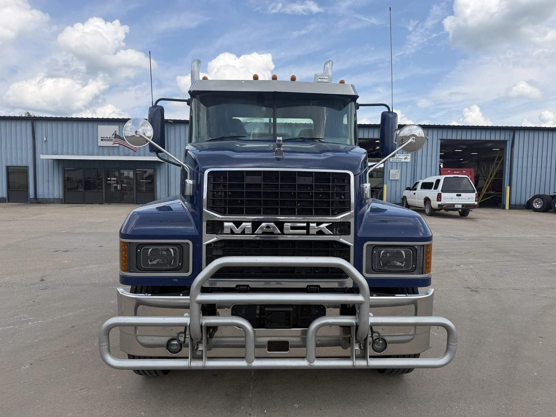 2024 Mack Pinnacle in Mediapolis, IA — photo 12