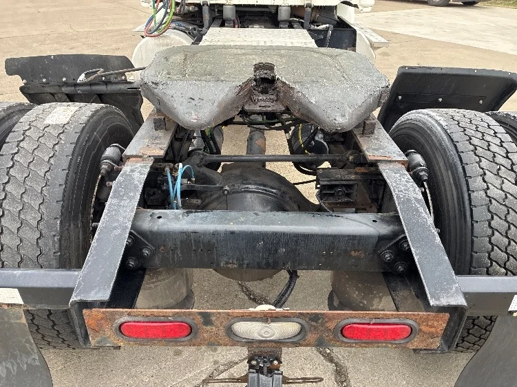 2018 Freightliner Cascadia - image 6