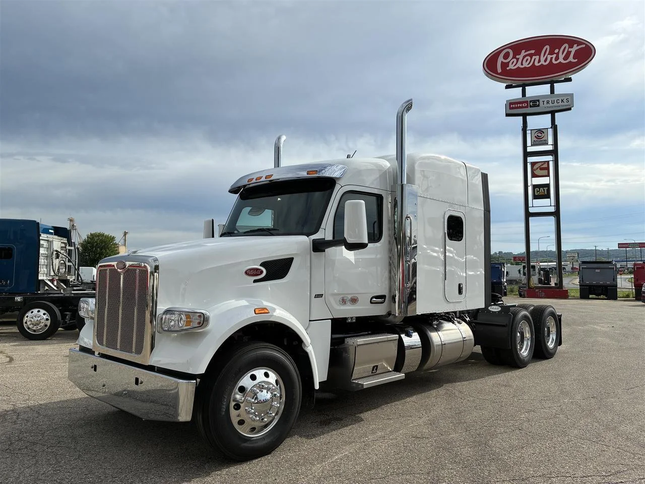 2027 Peterbilt 567 in South St. Paul, MN — photo 12