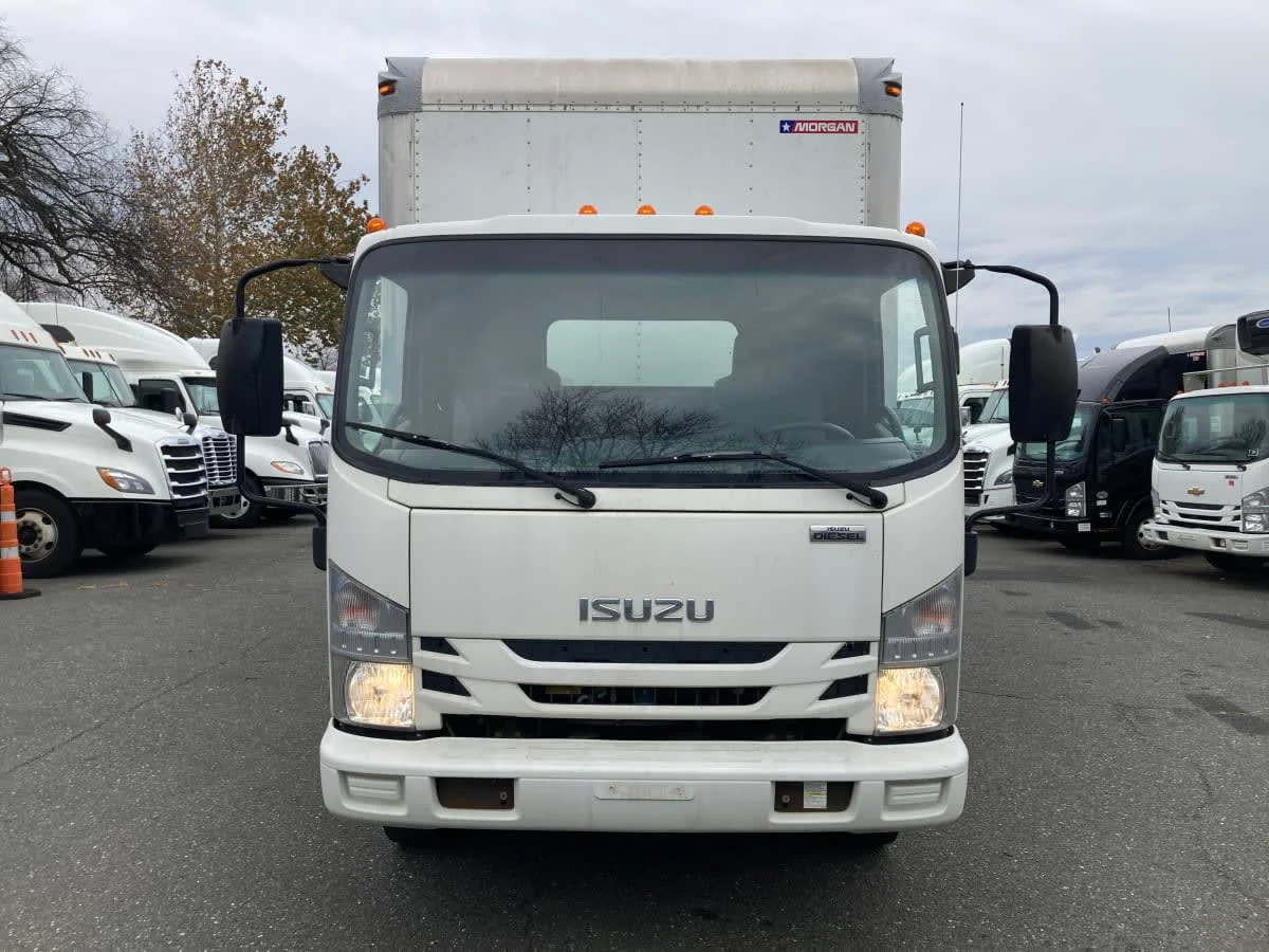 2018 Isuzu NQR in Springfield, MA — photo 2