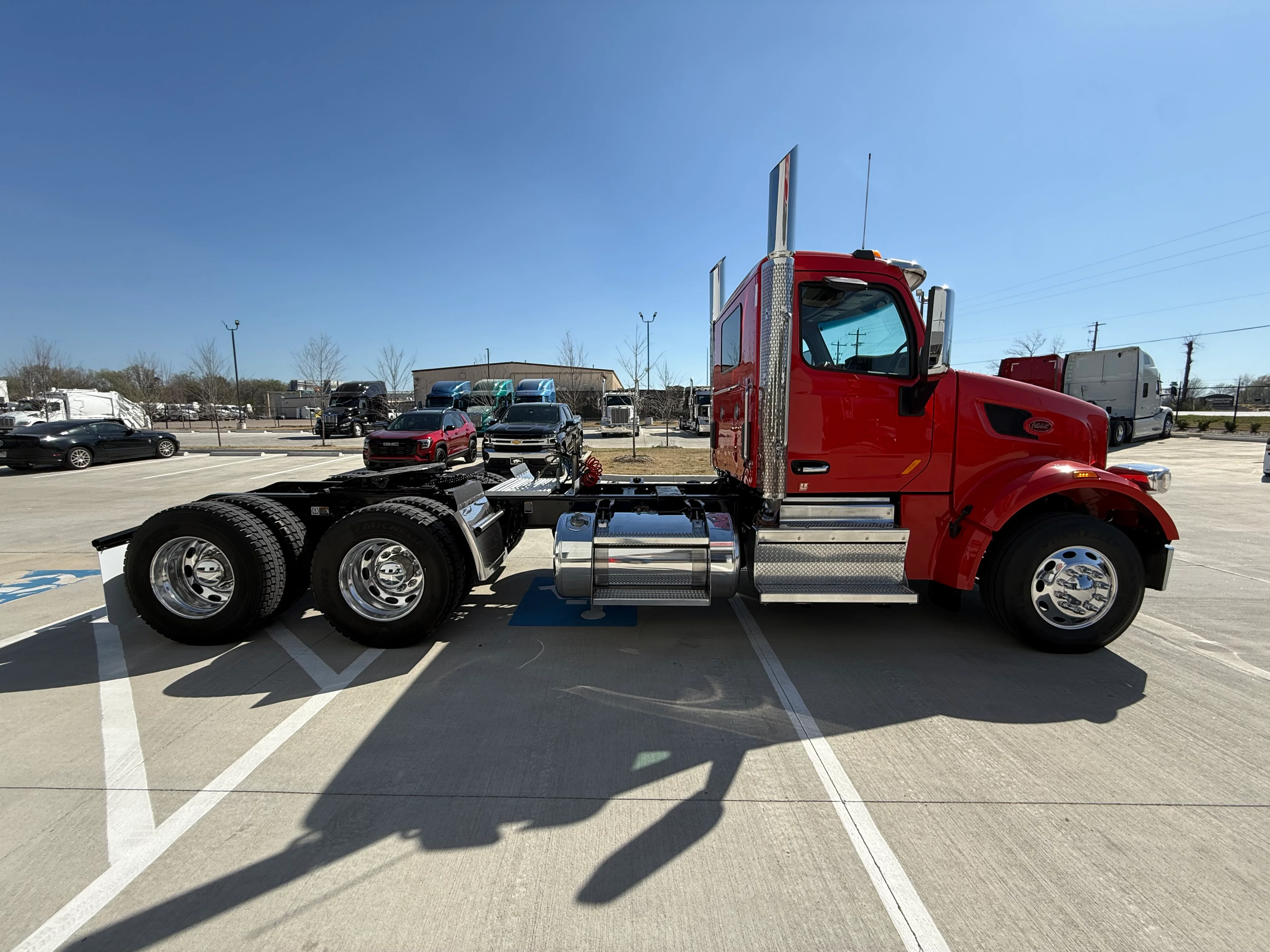 2021 Peterbilt 567 in Raleigh, NC — photo 6