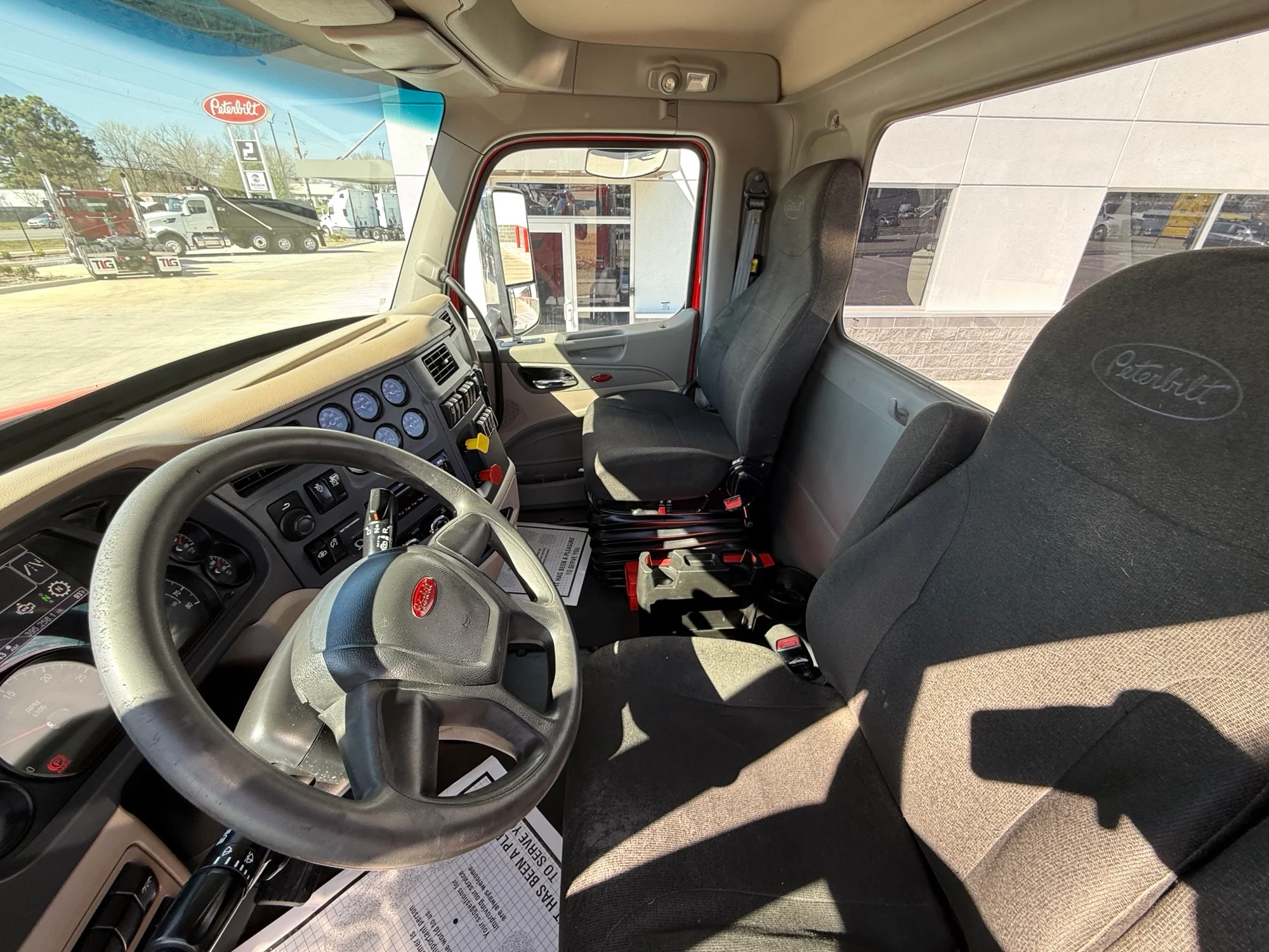 2021 Peterbilt 567 in Raleigh, NC — photo 11