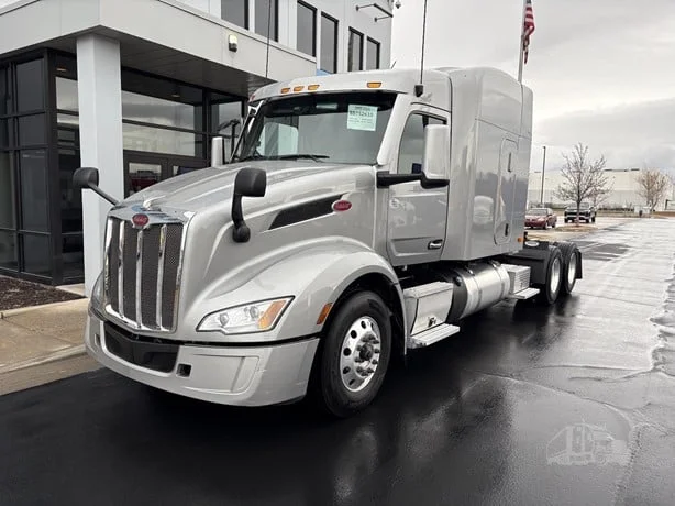 2025 Peterbilt 579