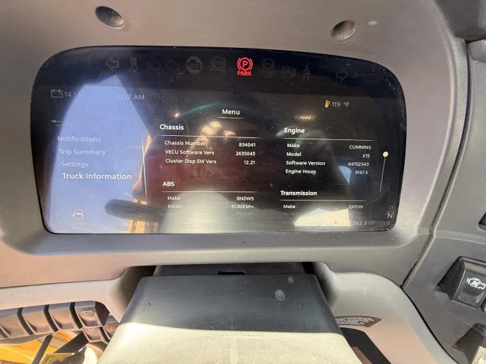 2023 Peterbilt 579 — photo 12