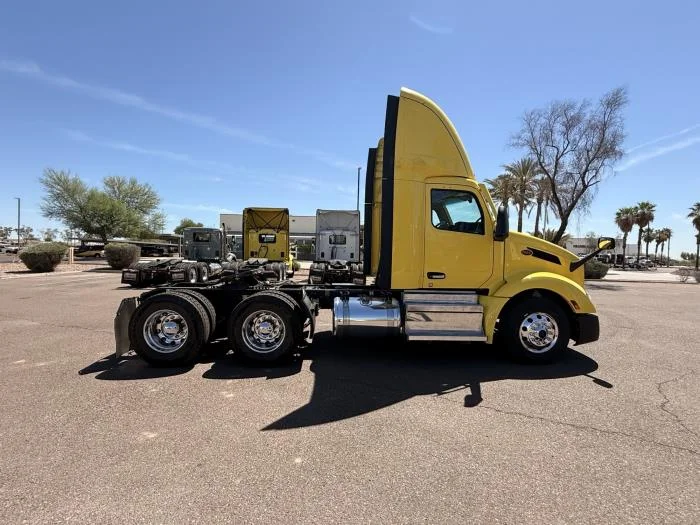 2023 Peterbilt 579 — photo 7