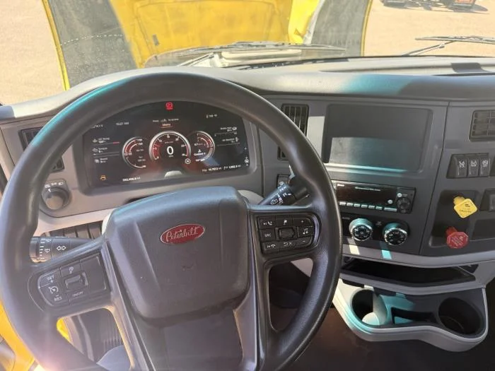 2023 Peterbilt 579 — photo 14