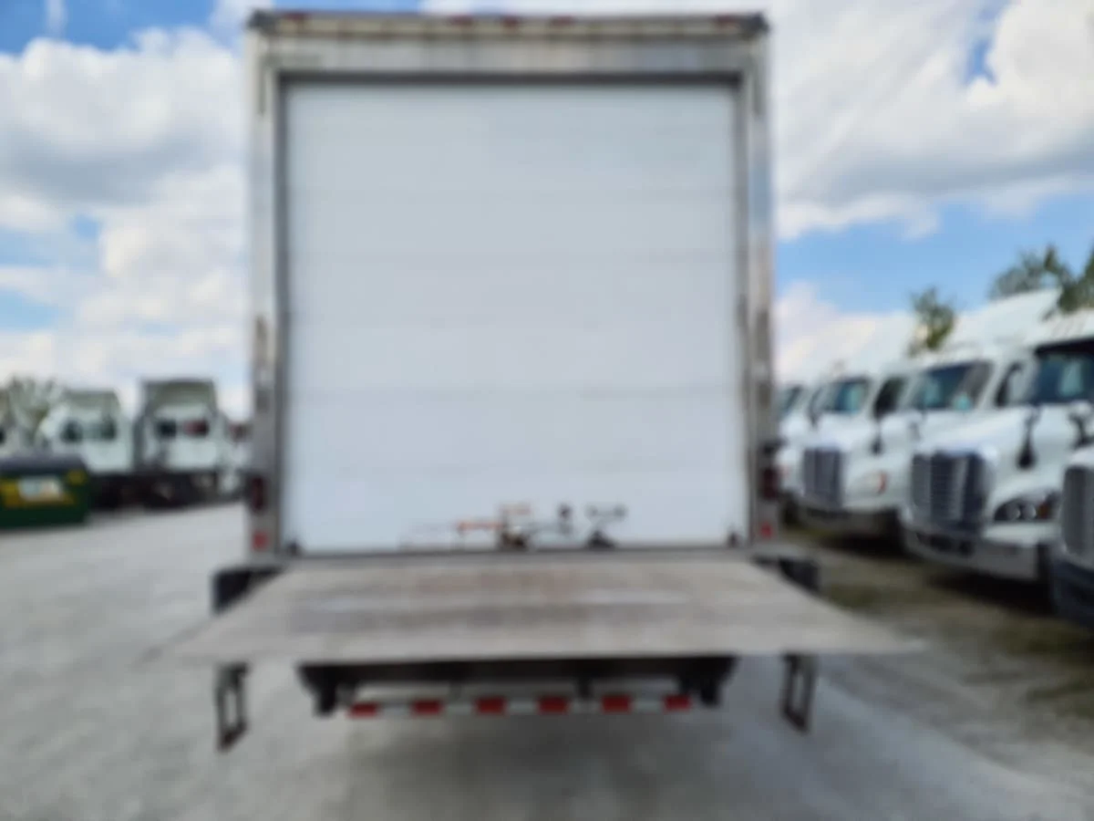 2019 International 4300 in Indianapolis, IN — photo 13