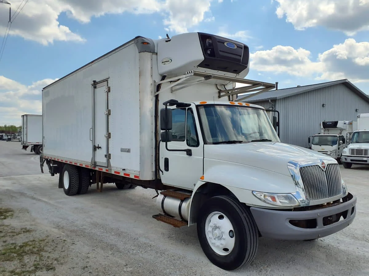 2019 International 4300 in Indianapolis, IN — photo 3