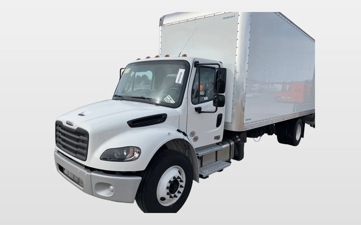 2025 Freightliner M2 106 - image 1