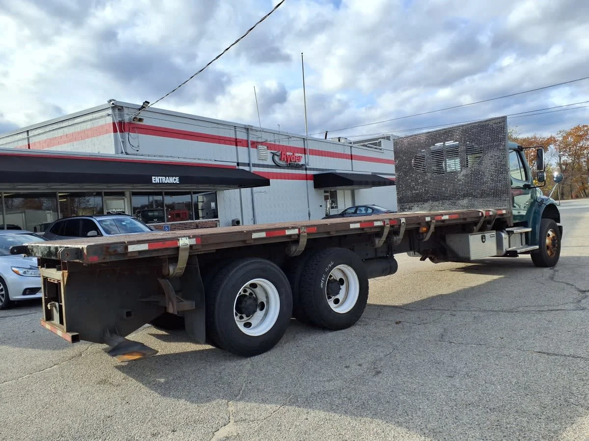 2019 Freightliner M2 106 in Warwick, RI — photo 4