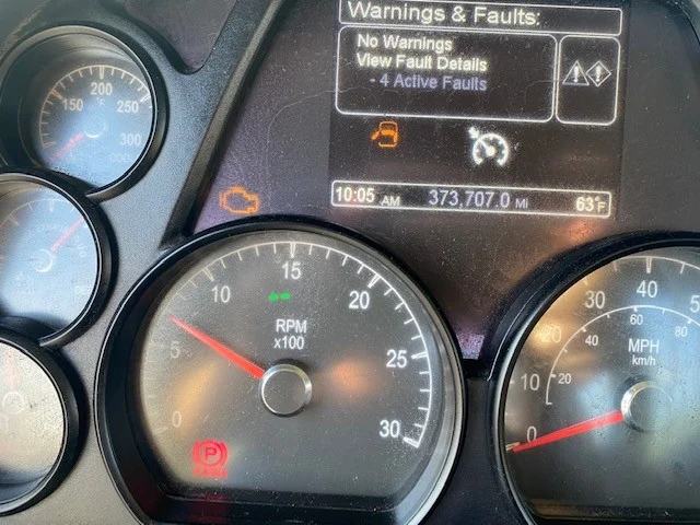 2020 Peterbilt 579 - image 11