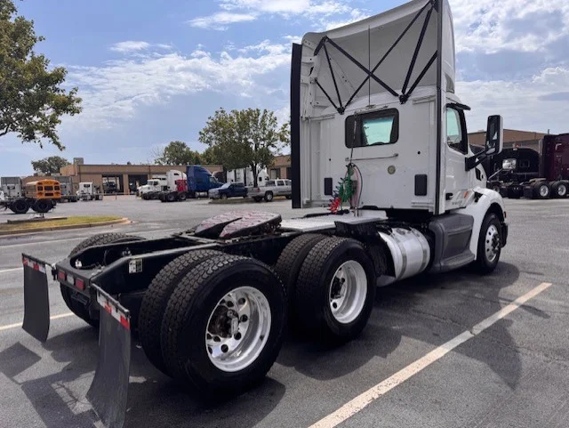 2021 Peterbilt 579 in Memphis, TN — photo 5