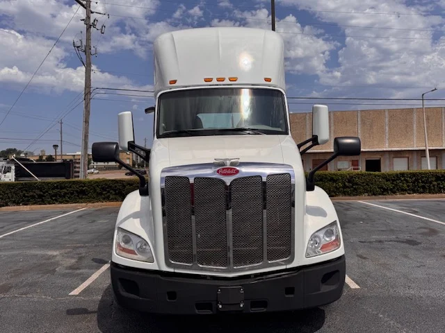 2021 Peterbilt 579 in Memphis, TN — photo 12