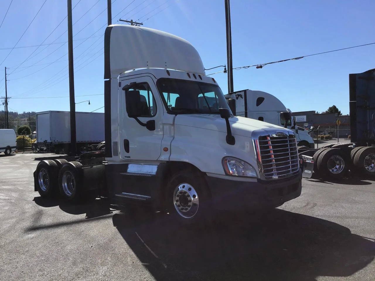 2018 Freightliner Cascadia in Spokane, WA — photo 3