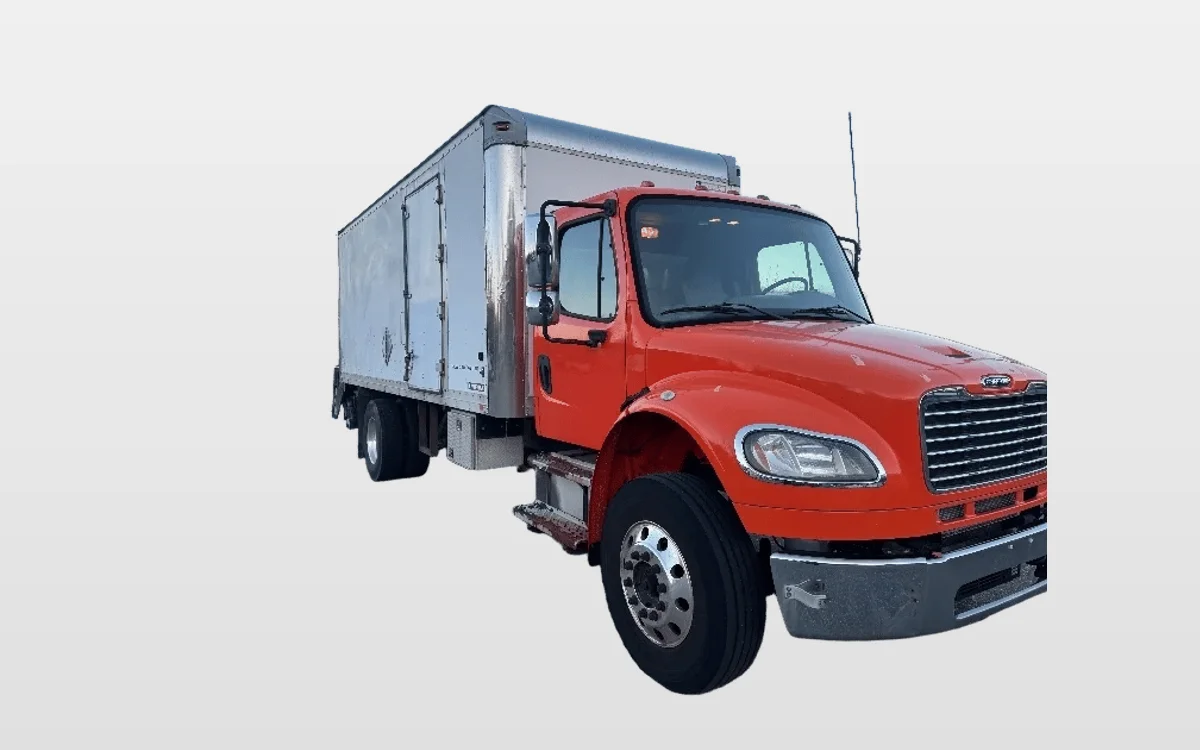 2014 Freightliner M2 106 - image 1