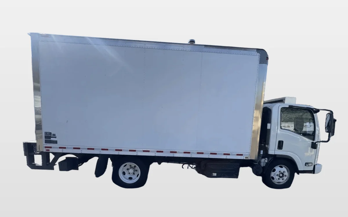 2018 Isuzu NPR - image 1