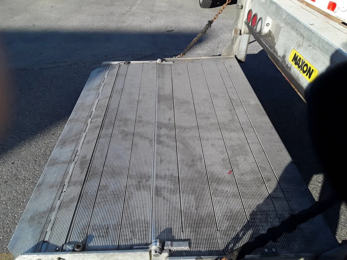 2020 Isuzu NRR - image 11