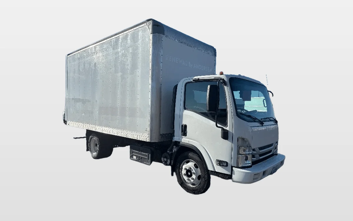 2022 Isuzu - image 1