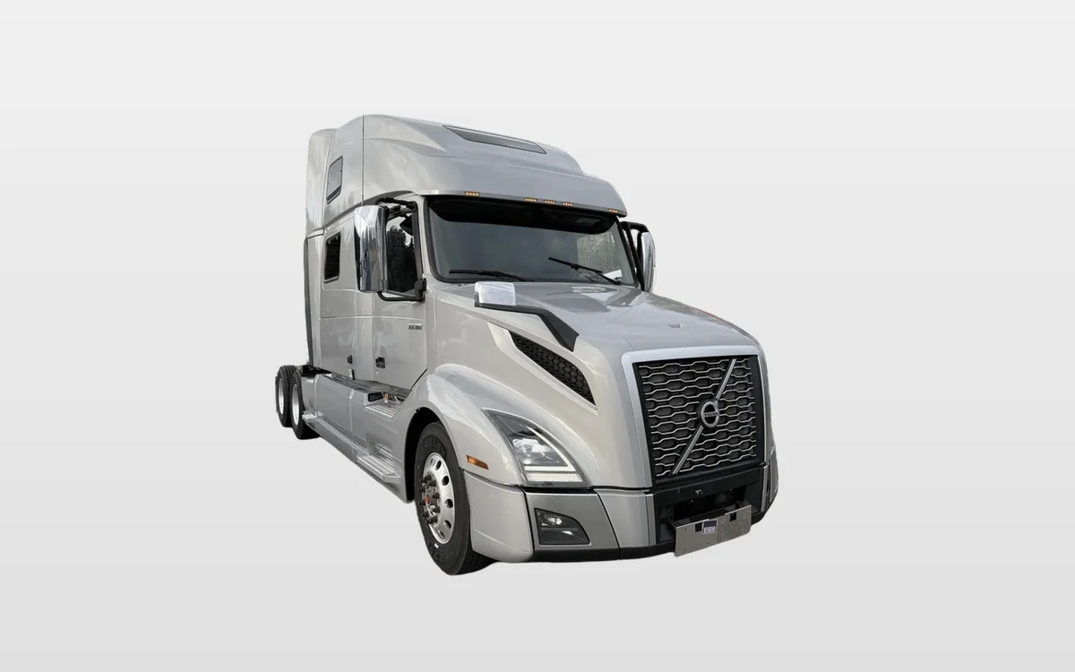 2023 Volvo VNL 860 - image 1