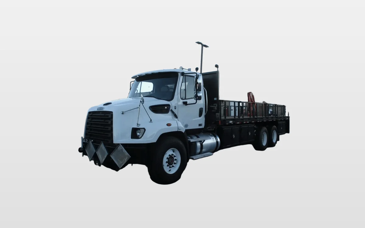 2020 Freightliner 114SD - image 1