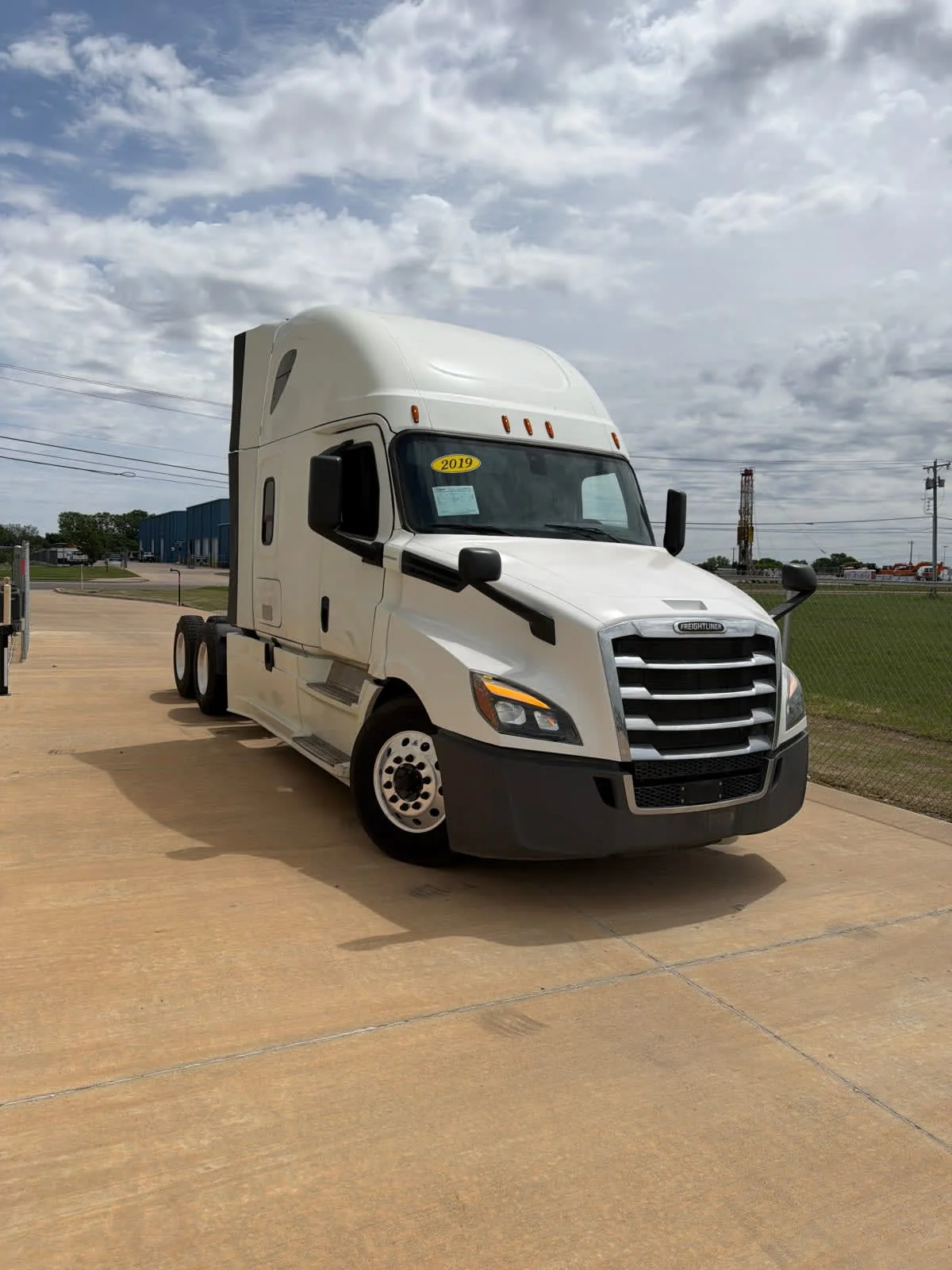 2019 Freightliner Cascadia in Oklahoma City, OK — photo 3