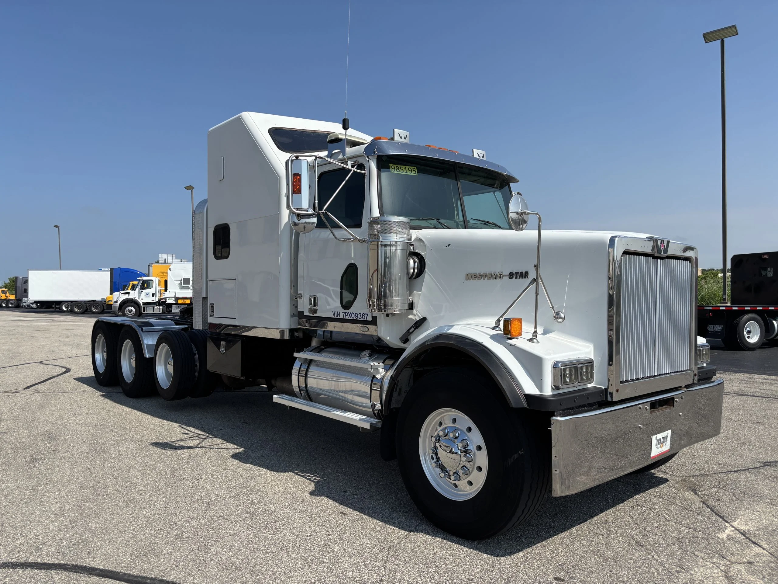 2007 Western Star 4700 in Milwaukee, WI — photo 3