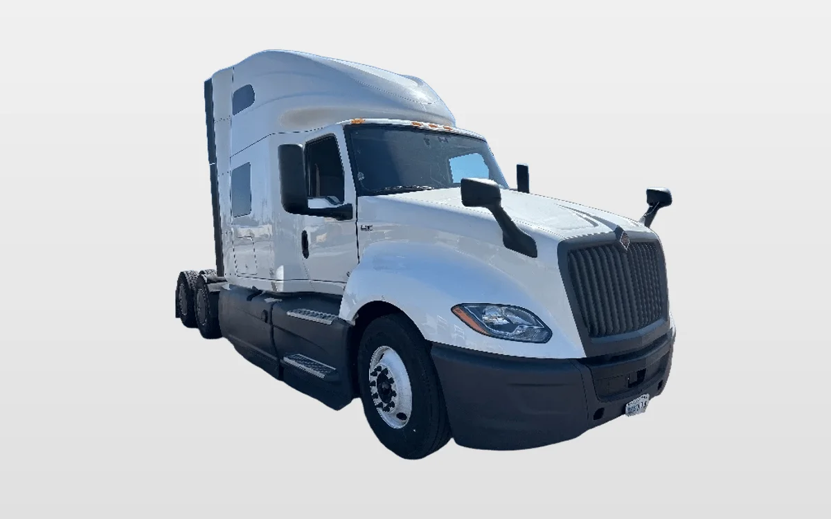 2023 International LT - image 1