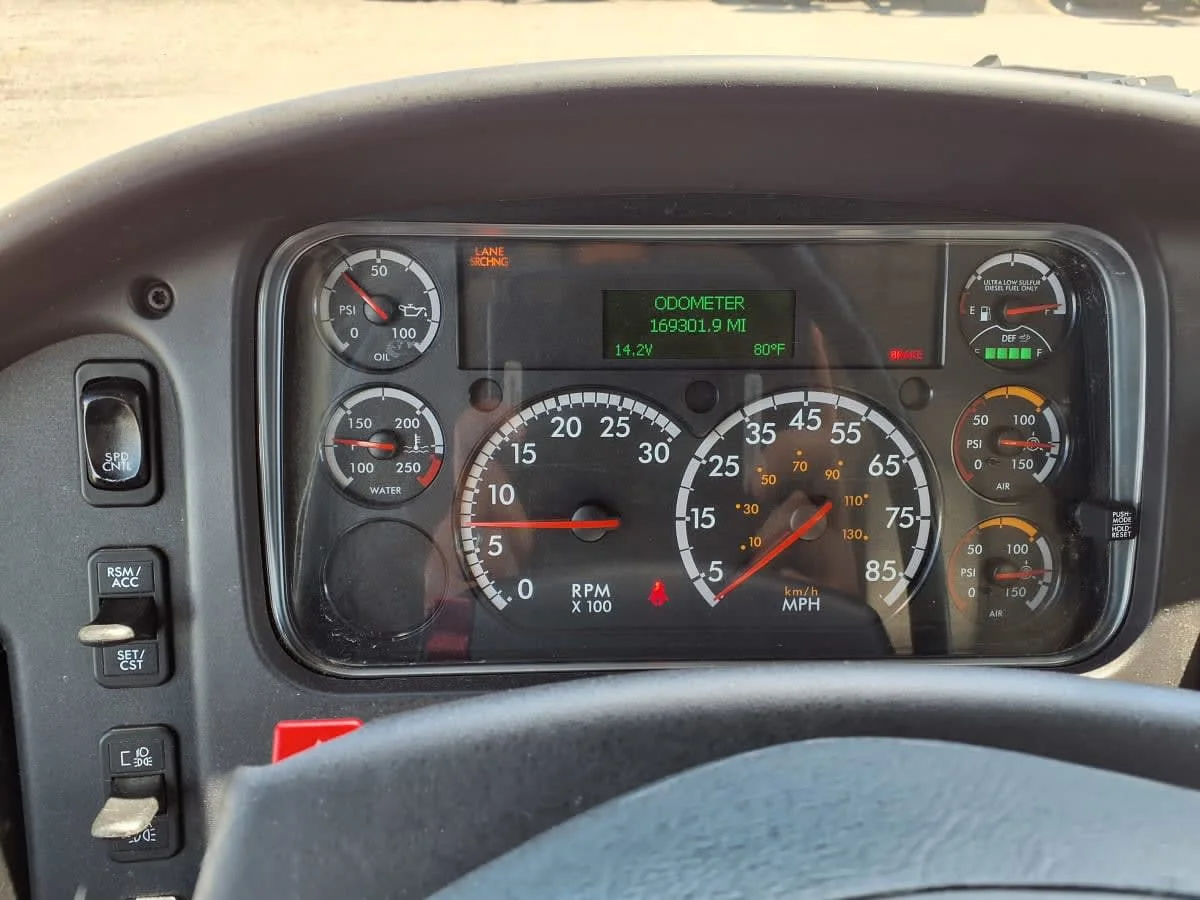2019 Freightliner M2 106 in Cleveland, OH — photo 12