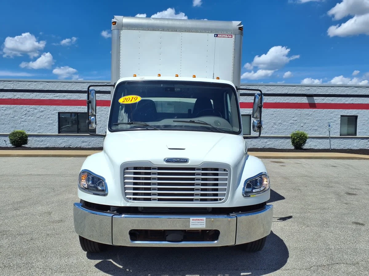 2019 Freightliner M2 106 in Cleveland, OH — photo 2