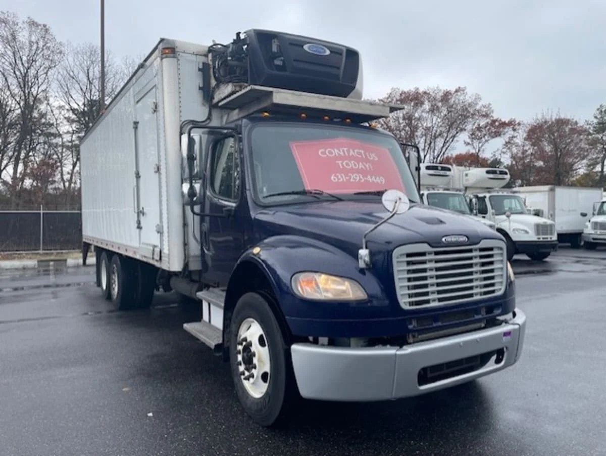 2018 Freightliner M2 106 - image 3