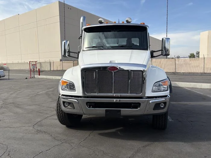 2026 Peterbilt 548 in Los Angeles, CA — photo 3