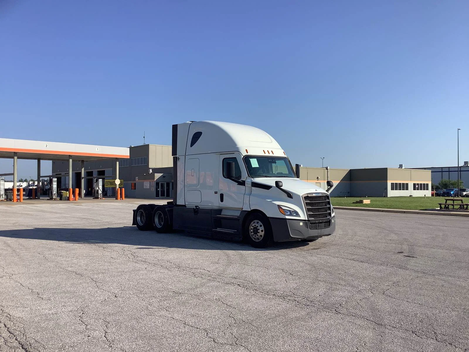 2023 Freightliner Cascadia in Edwardsville, IL