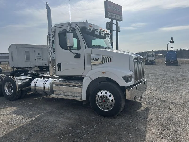 2026 Western Star 47X in Barkeyville, PA — photo 8