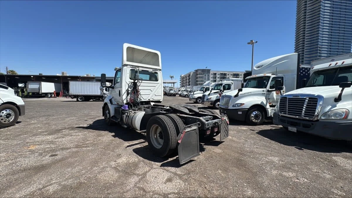 2019 International RH in North Las Vegas, NV — photo 6
