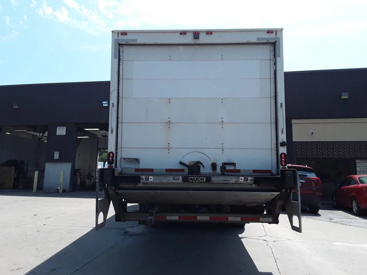 2019 Freightliner M2 106 in Kansas City, MO — photo 5