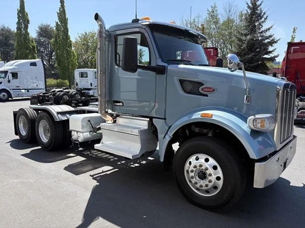 2023 Peterbilt 567 in Portland, OR — photo 3
