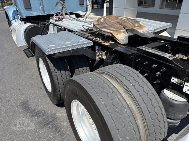2023 Peterbilt 567 in Portland, OR — photo 8