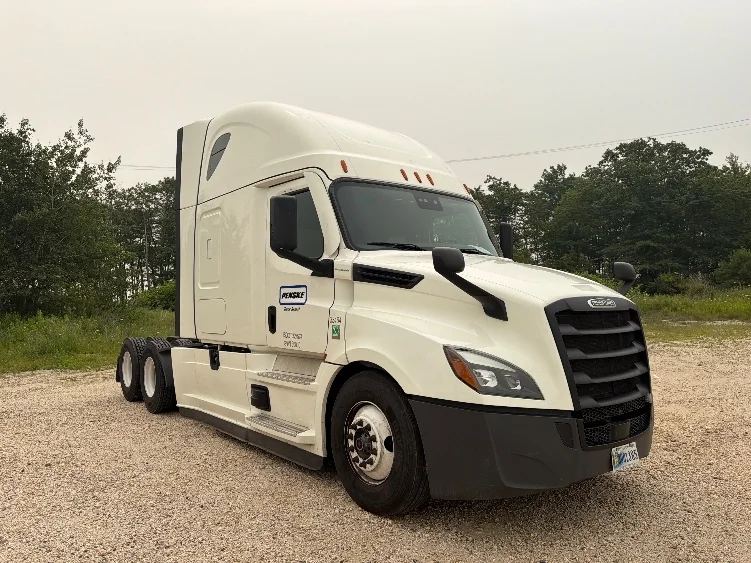 2021 Freightliner Cascadia