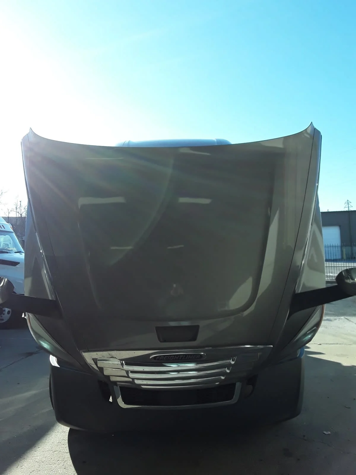 2020 Freightliner Cascadia in Kansas City, MO — photo 2