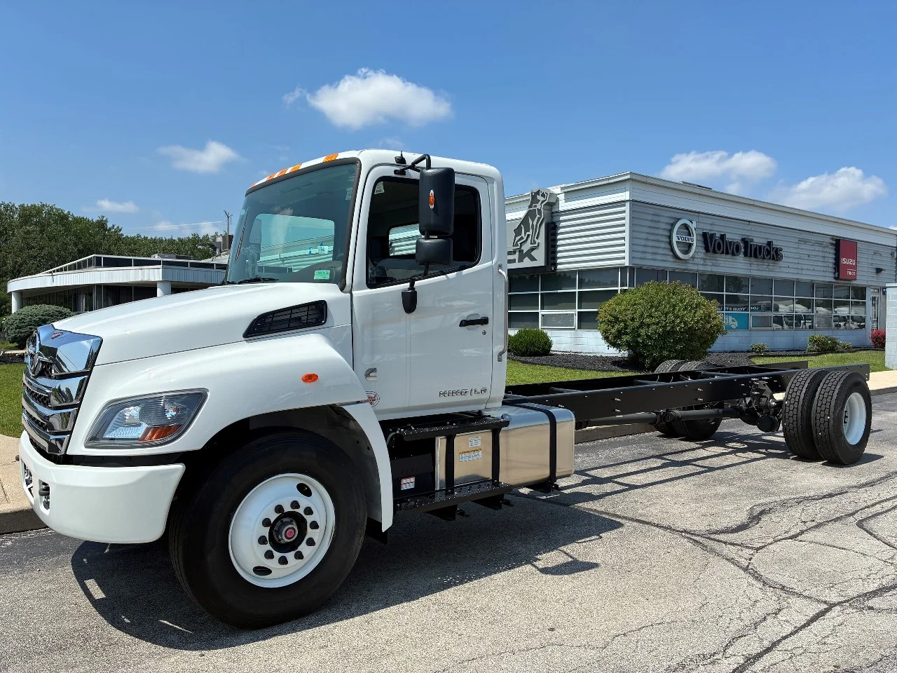 2026 Hino in Summit, IL — photo 2