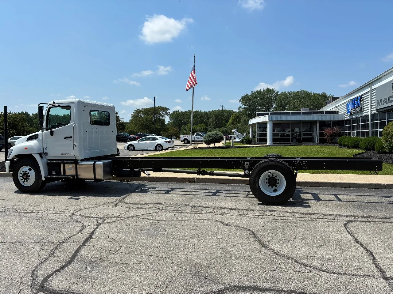 2026 Hino in Summit, IL — photo 16
