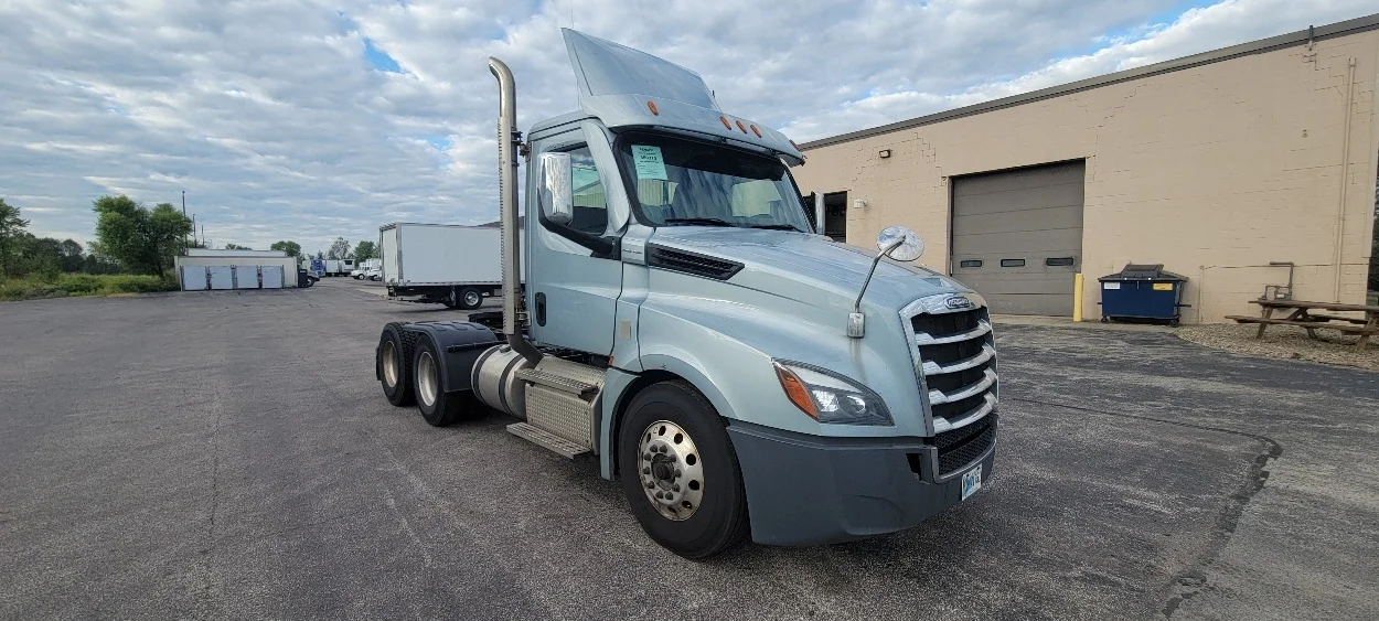 2020 Freightliner Cascadia in Middlefield, OH