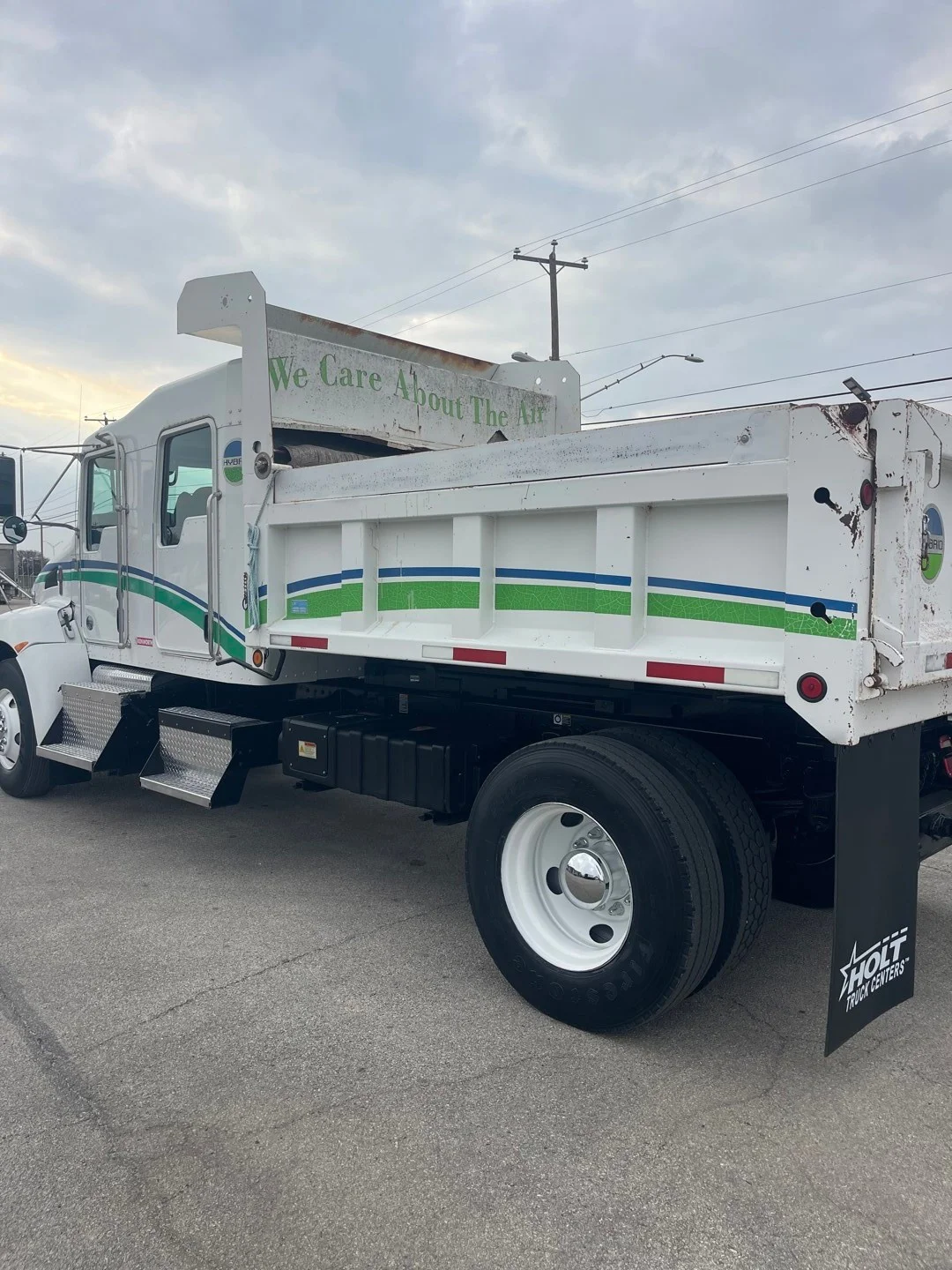 2010 Kenworth T370 - image 6