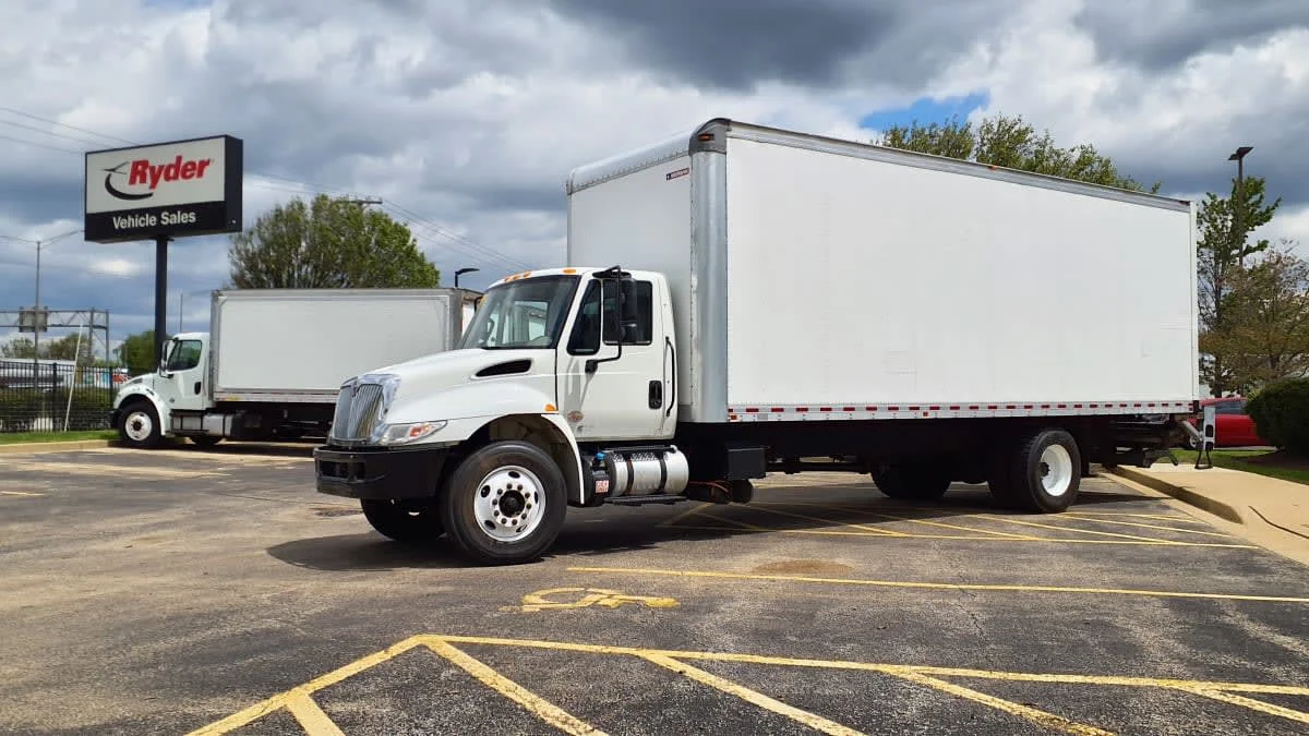 2019 International 4300 in Bolingbrook, IL