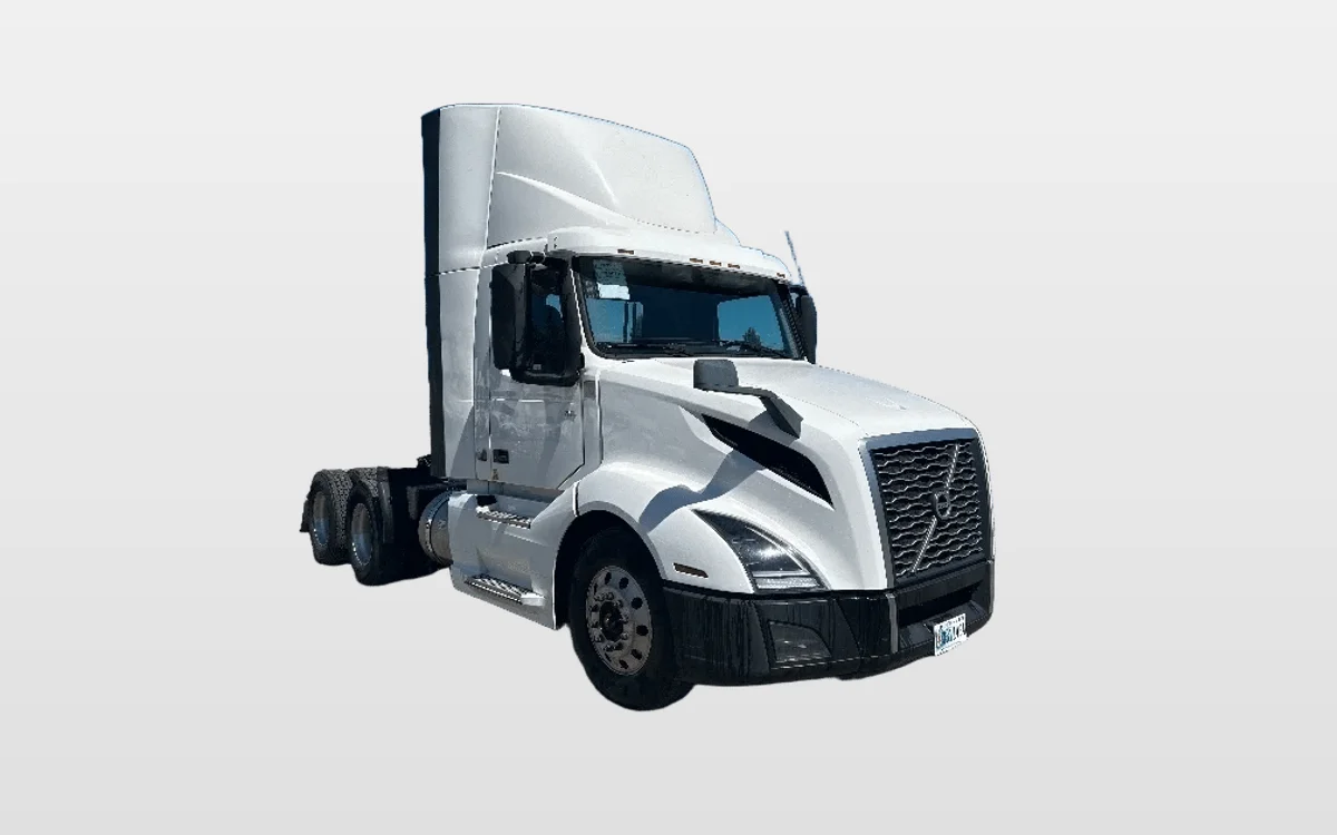 2019 Volvo VNL 300 - image 1